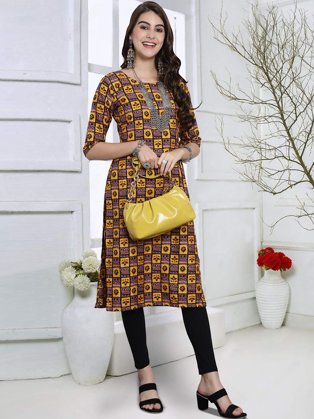 

7Threads Geometric Printed Round Neck Straight Kurta, Black