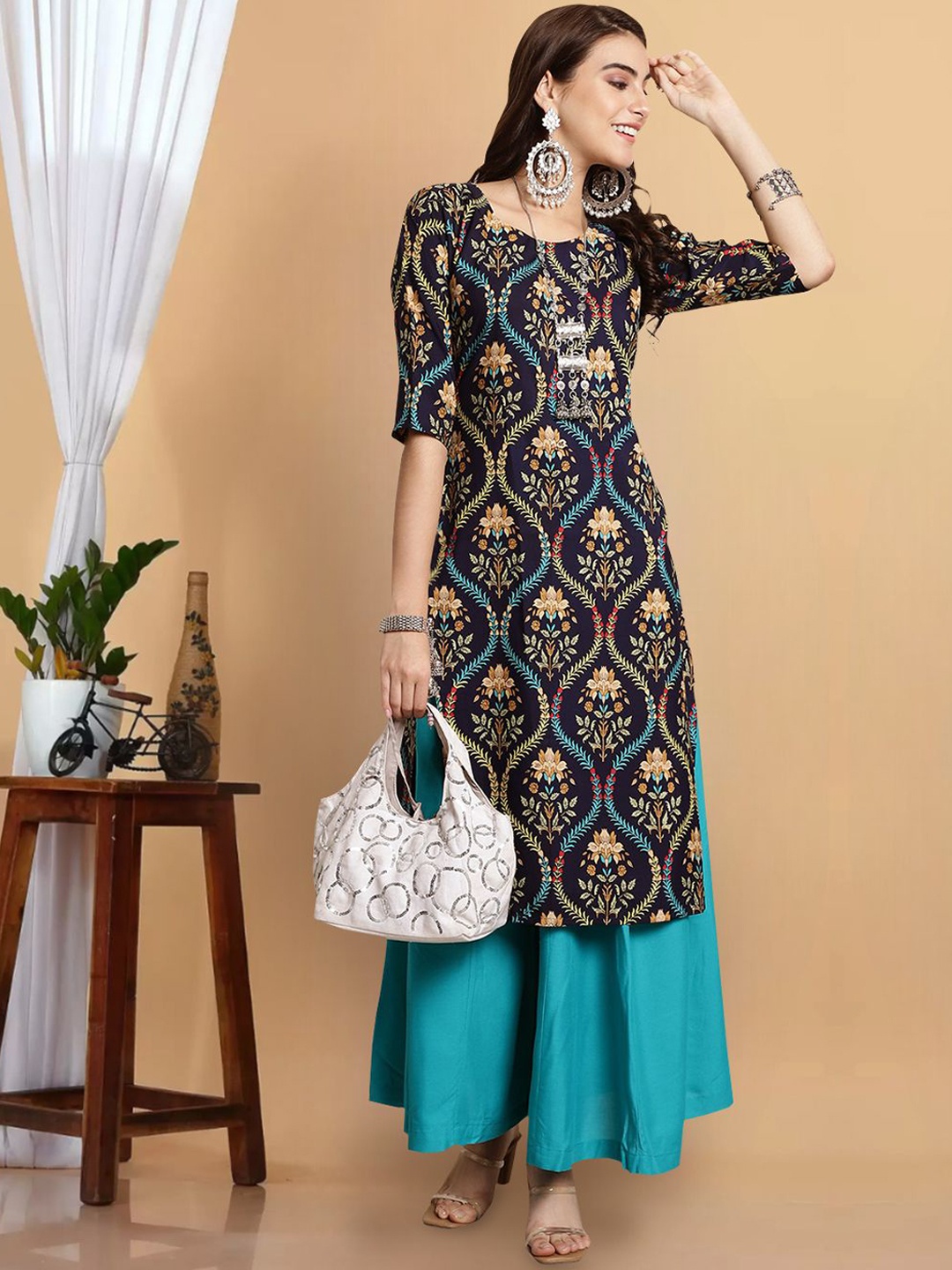 

7Threads Women Printed Floral Crepe Kurta, Multi