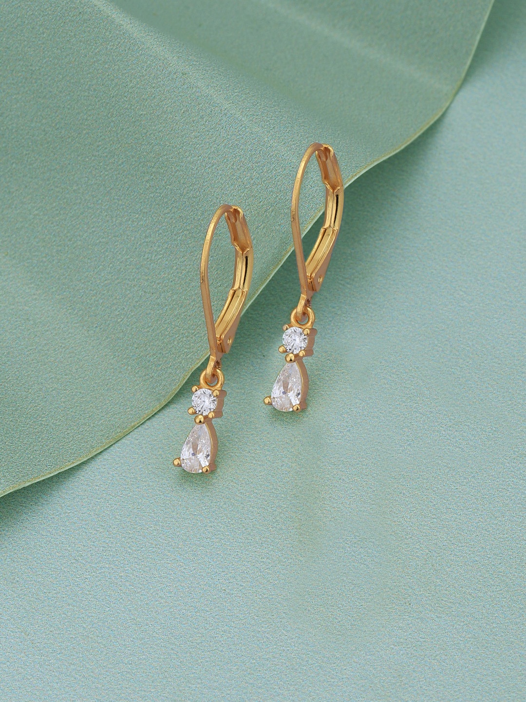 

Carlton London 18kt Gold Plated Dangling Solitaire Drop Earrings