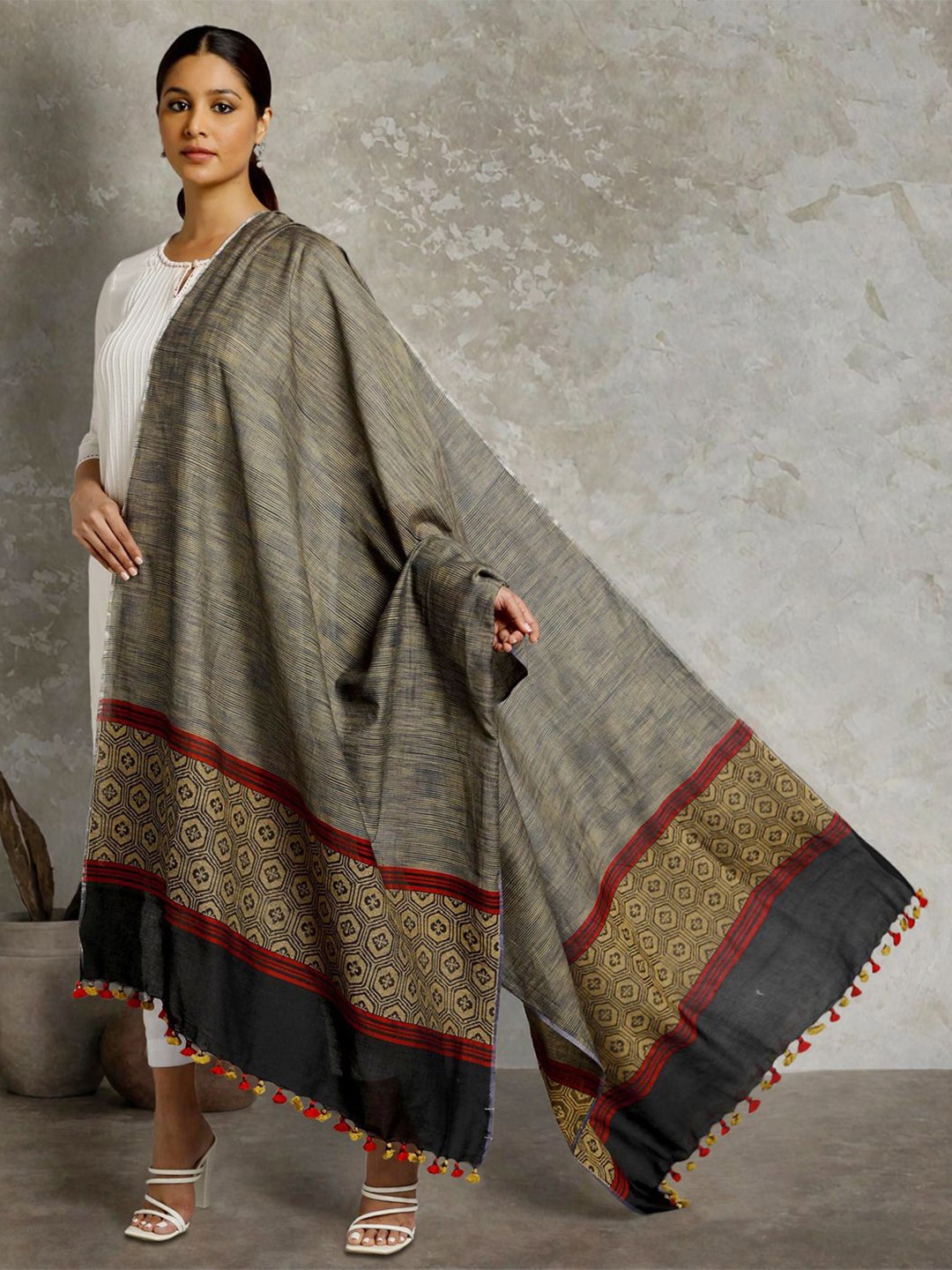 

ArtEastri Ethnic Motifs Tie & Dye Fulia Cotton Dupatta, Navy blue