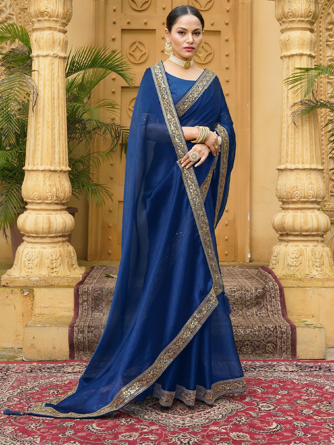 

NOISE Sequinned Embroidered Organza Block Print Saree, Blue