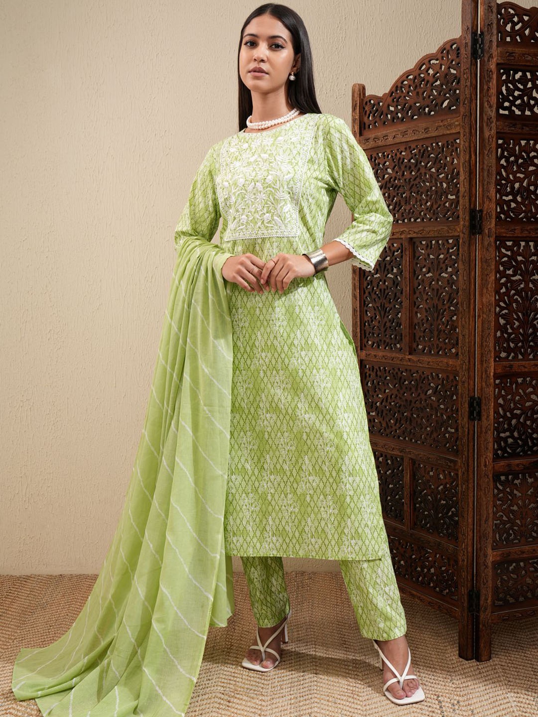 

Vishudh Green Floral Embroidered Pure Cotton Kurta With Trousers & Dupatta