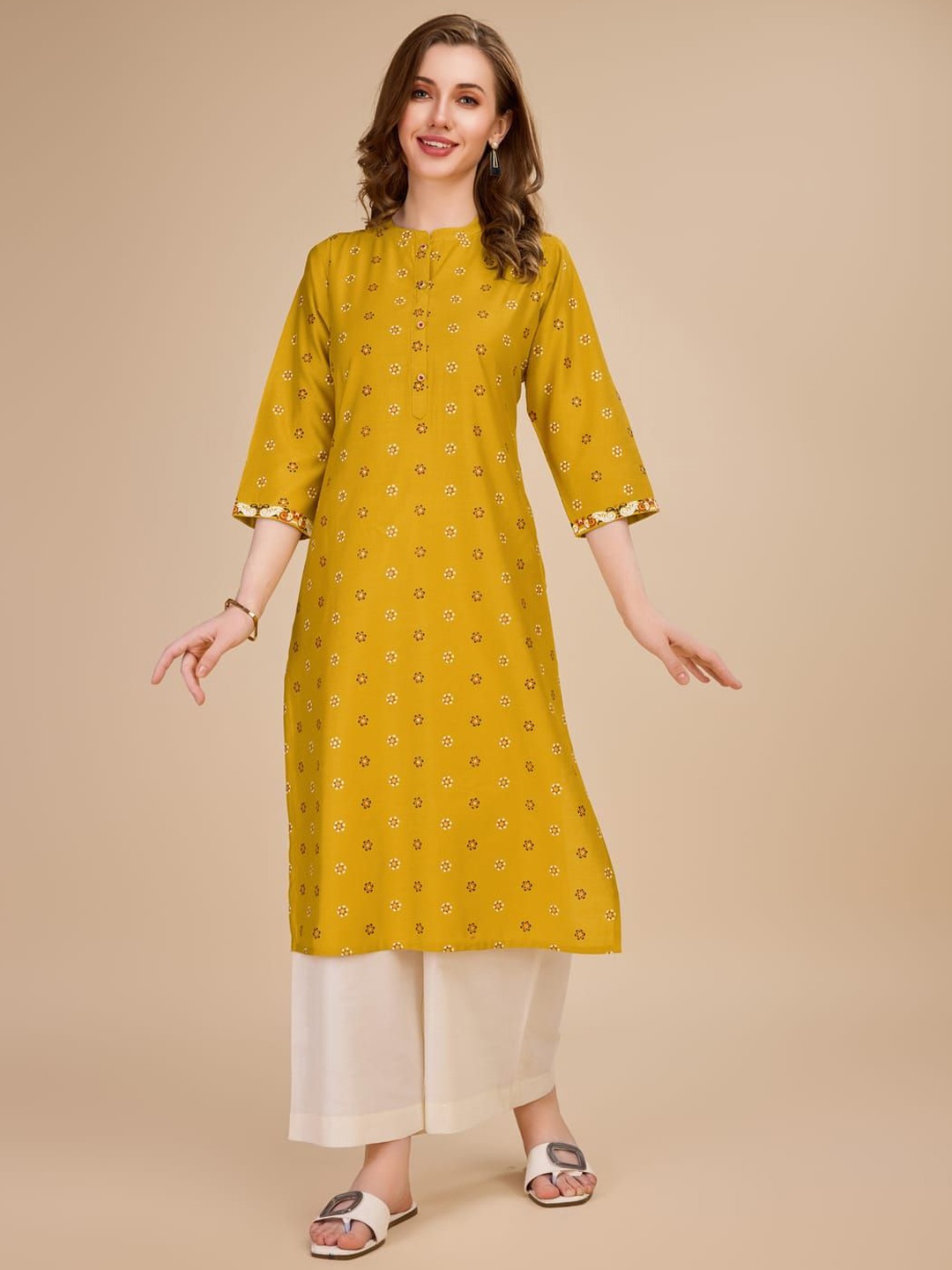 

Suha Ethnic Motifs Printed Mandarin Collar Straight Kurta, Yellow
