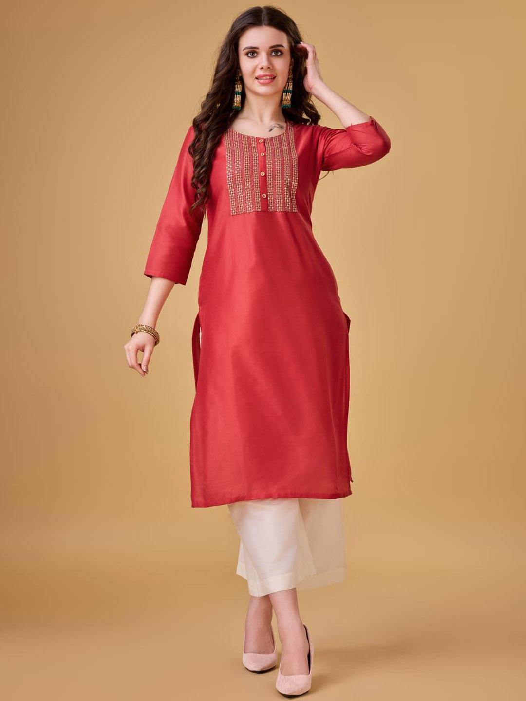 

Suha Floral Yoke Design Round Neck Sequinned Straight Kurta, Red
