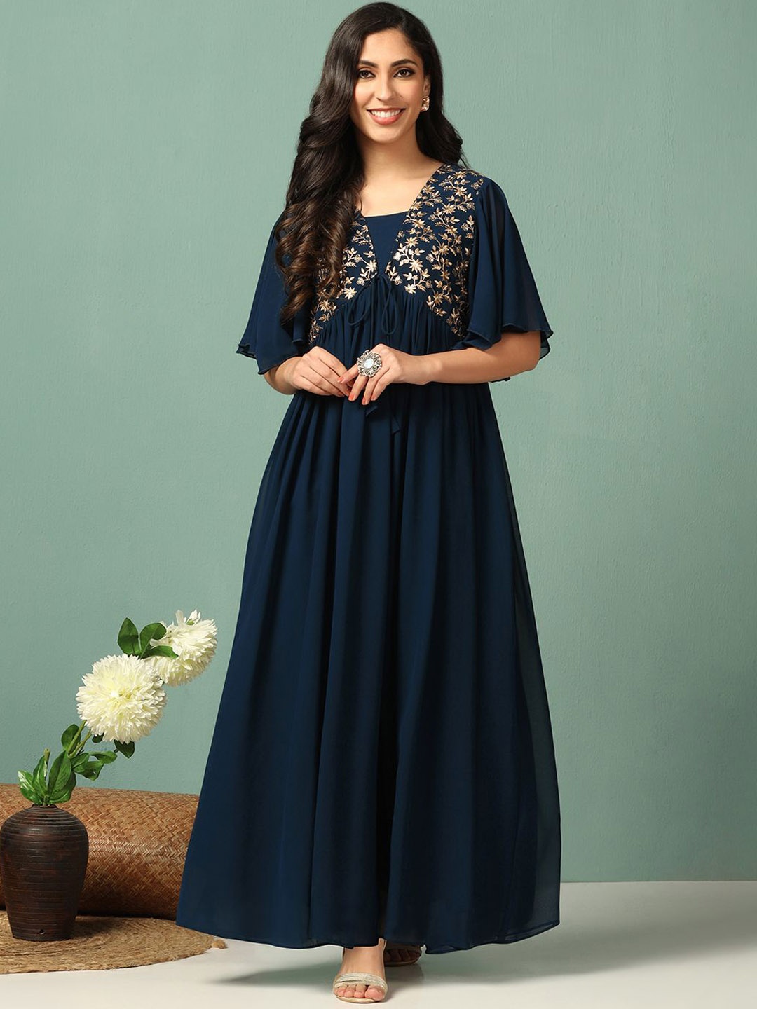 

FASHION DREAM Floral Embroidered Regular Georgette Anarkali Kurta, Teal