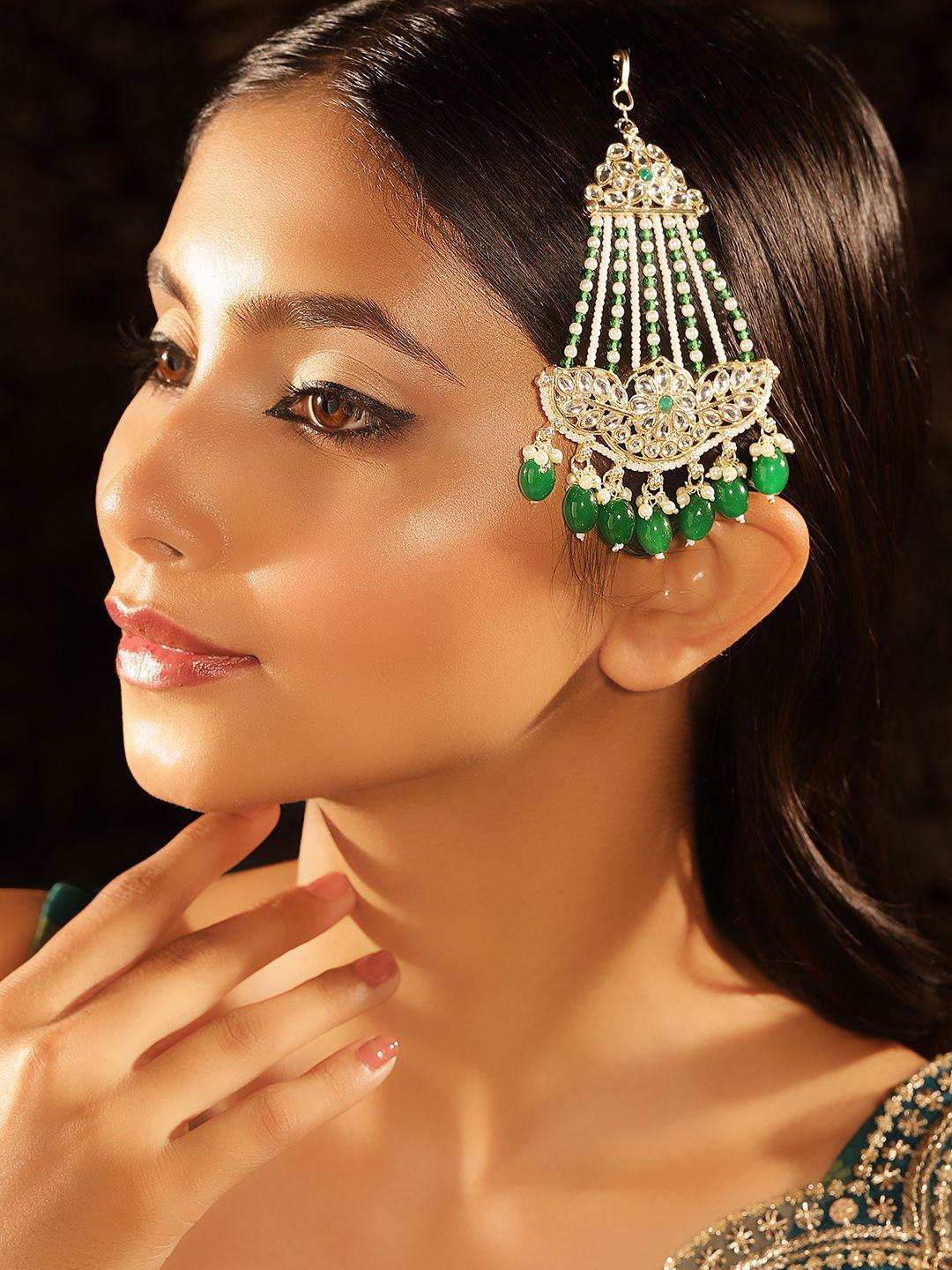 

Priyaasi Gold-Plated Kundan Studded Jhumar Passa Head Jewellery