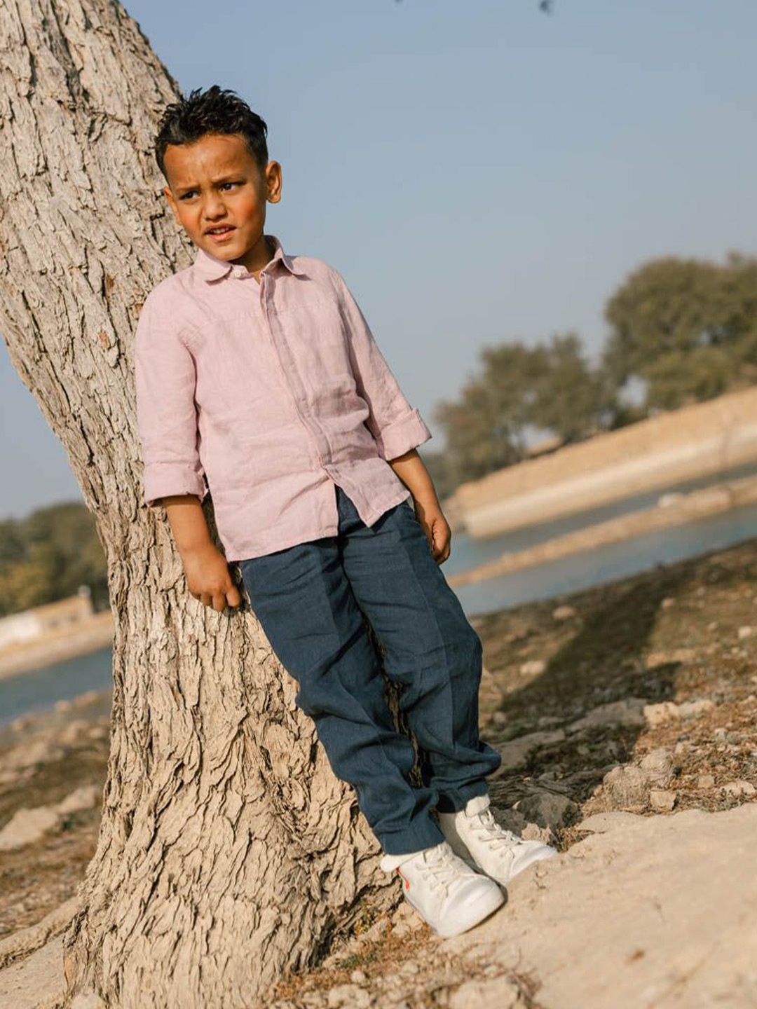 

CHI LINEN CLOTHING Boys Comfort Spread Collar Solid Linen Casual Shirt, Pink