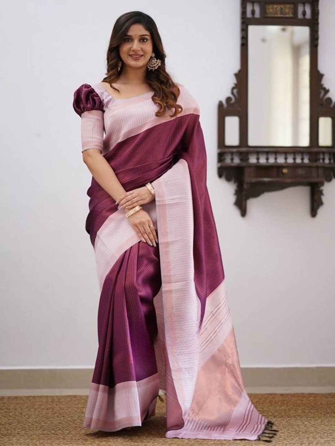 

Sanwariya Silk Ethnic Motifs Zari Kanjeevaram Saree, Magenta