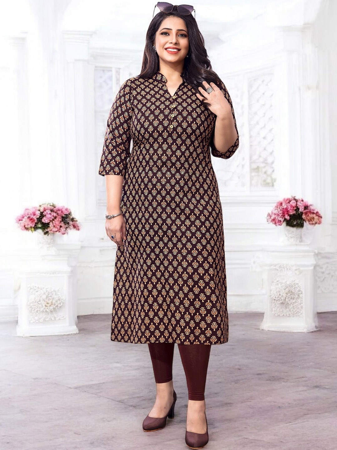 

Jevi Prints Ethnic Motifs Mandarin Collar Three-Quarter Sleeves Cotton Straight Kurta, Brown