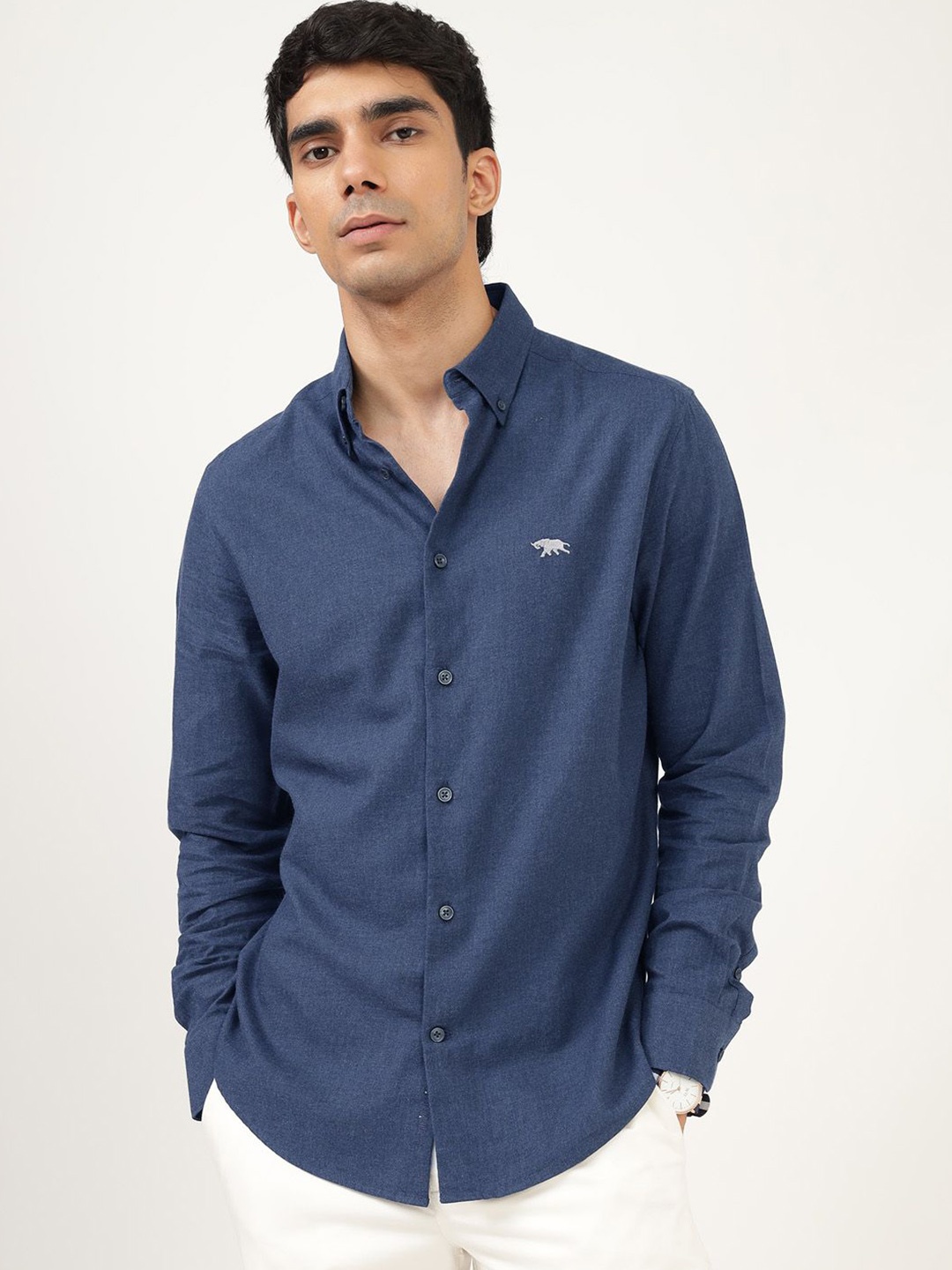 

Andamen Men Premium Button-Down Collar Solid Cotton Slim Fit Casual Shirt, Navy blue