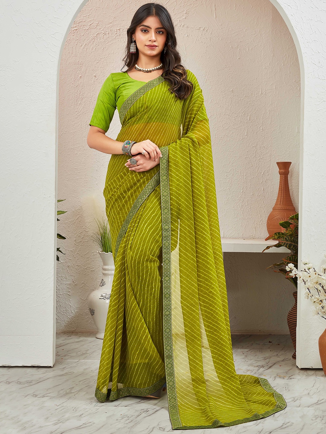 

Globon Impex Leheriya Printed Pure Georgette Saree, Green