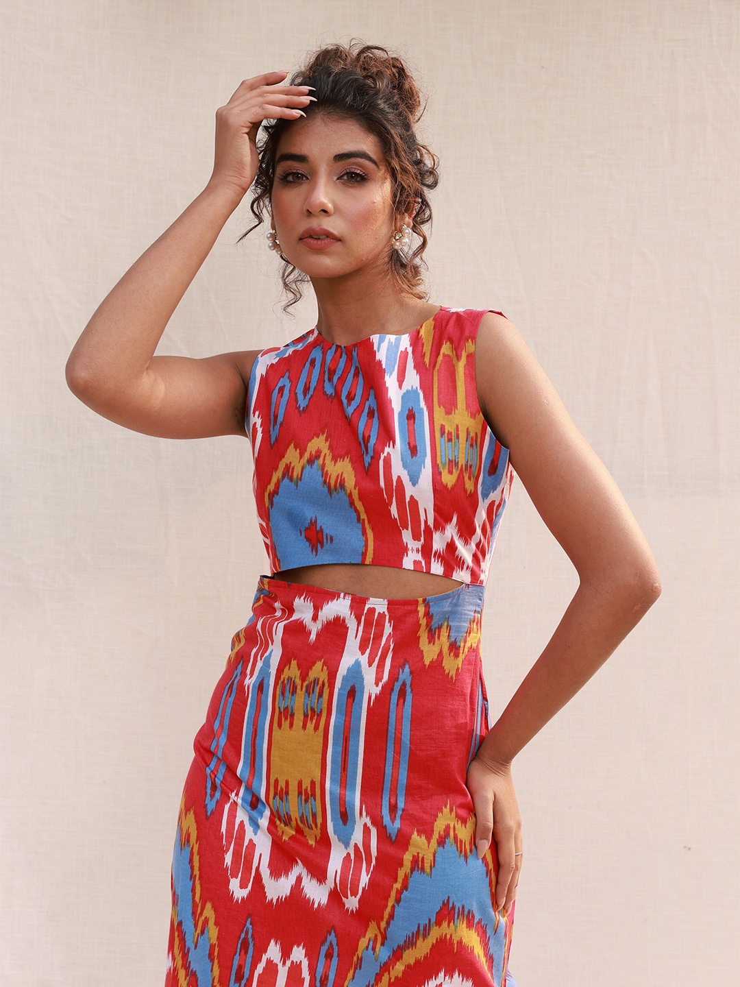 

MOONSTRUCK Abstract Printed Cut-Out Cotton Sheath Midi Dress, Red