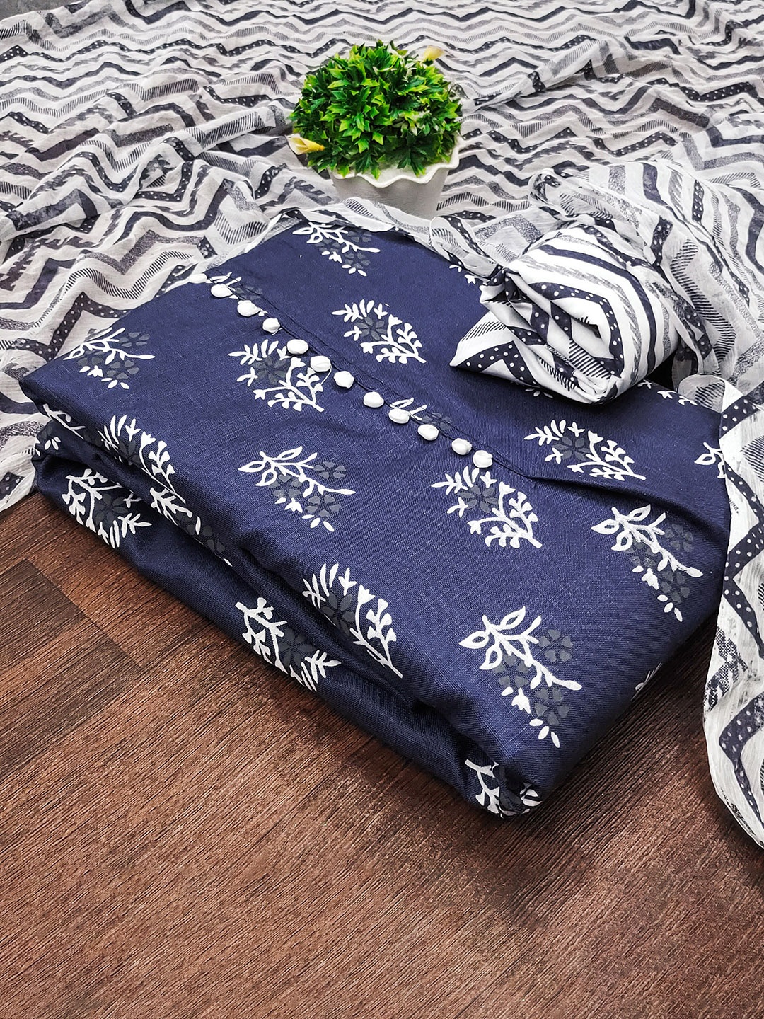 

MANVAA Floral Printed Unstitched Dress Material, Navy blue