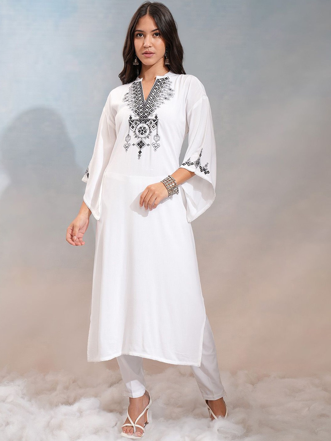 

Vishudh Ethnic Motifs Embroidered Bell Sleeves Straight Kurta, White