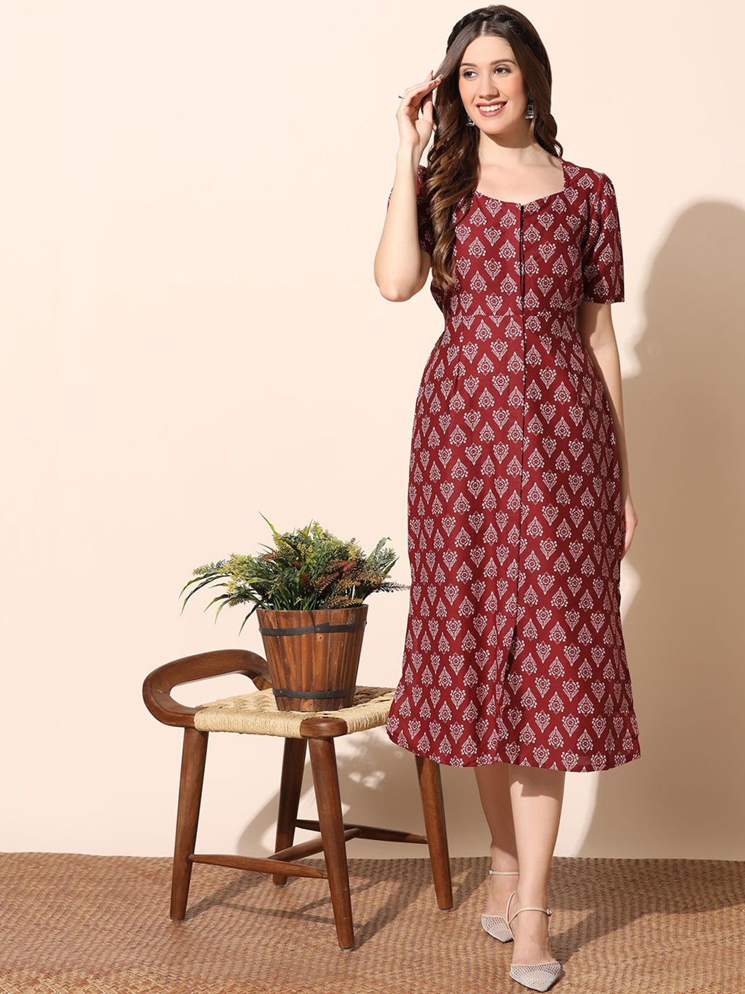 

BAESD Women Ethnic Motifs Print Sweetheart Neck A-Line Midi Dress, Maroon