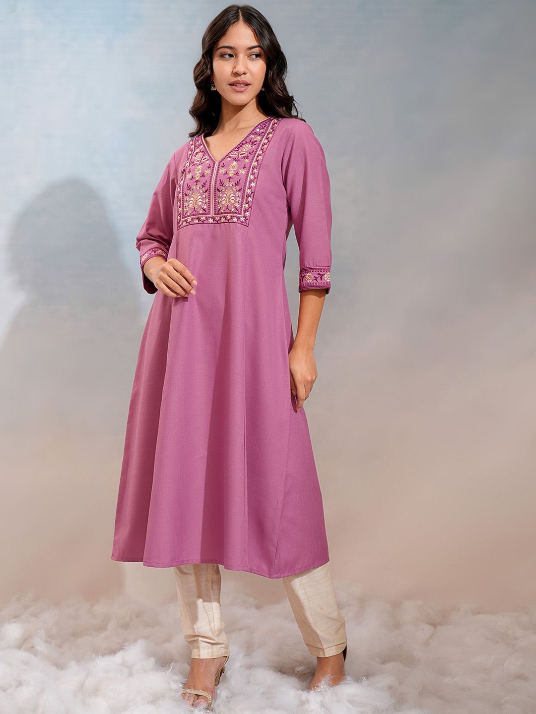 

Vishudh Mauve Floral Embroidered V-Neck Thread Work A-Line Kurta