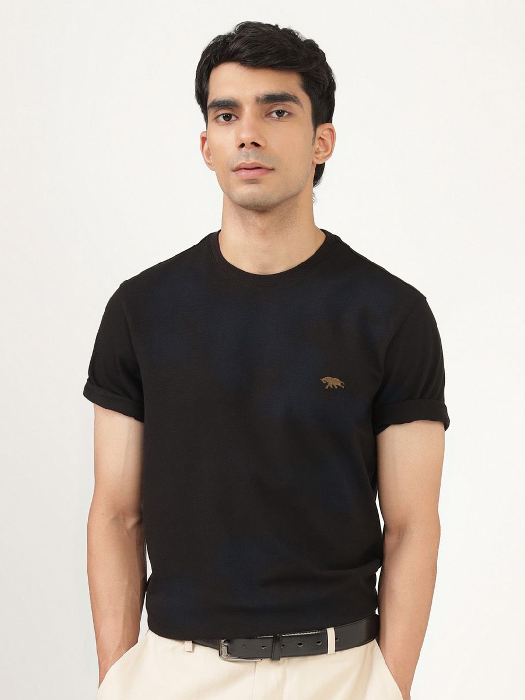 

Andamen Men Solid Round Neck Cotton T-shirt, Black