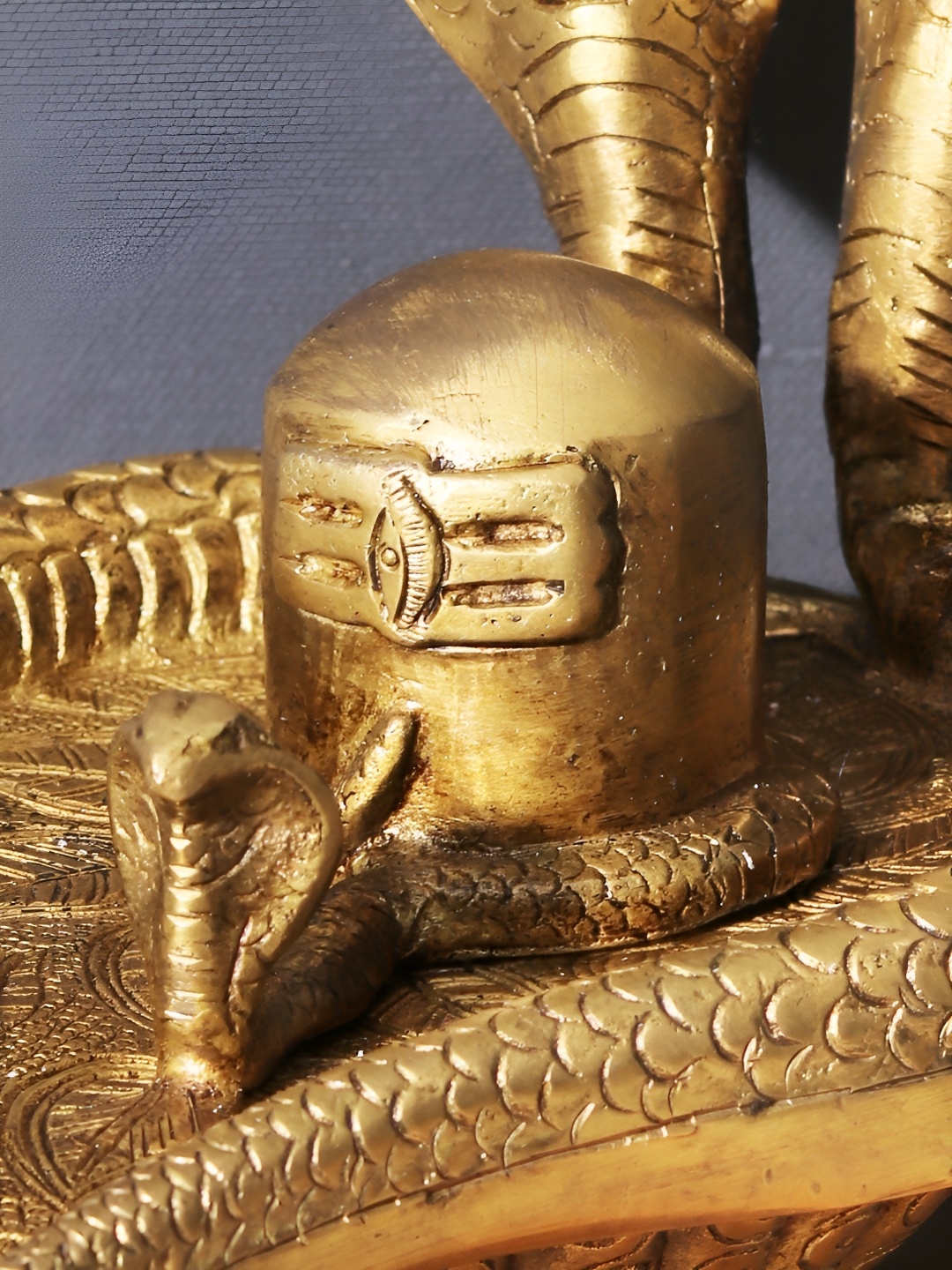 

Exotic India Gold Toned Religious Idol Showpiece