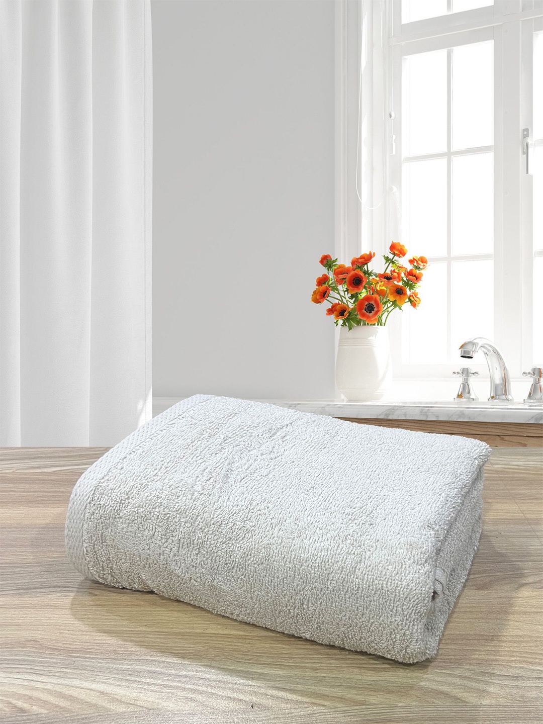 

LABHAM Cream-Coloured Pure Cotton 300GSM Quick dry Light Weight Bath Towel