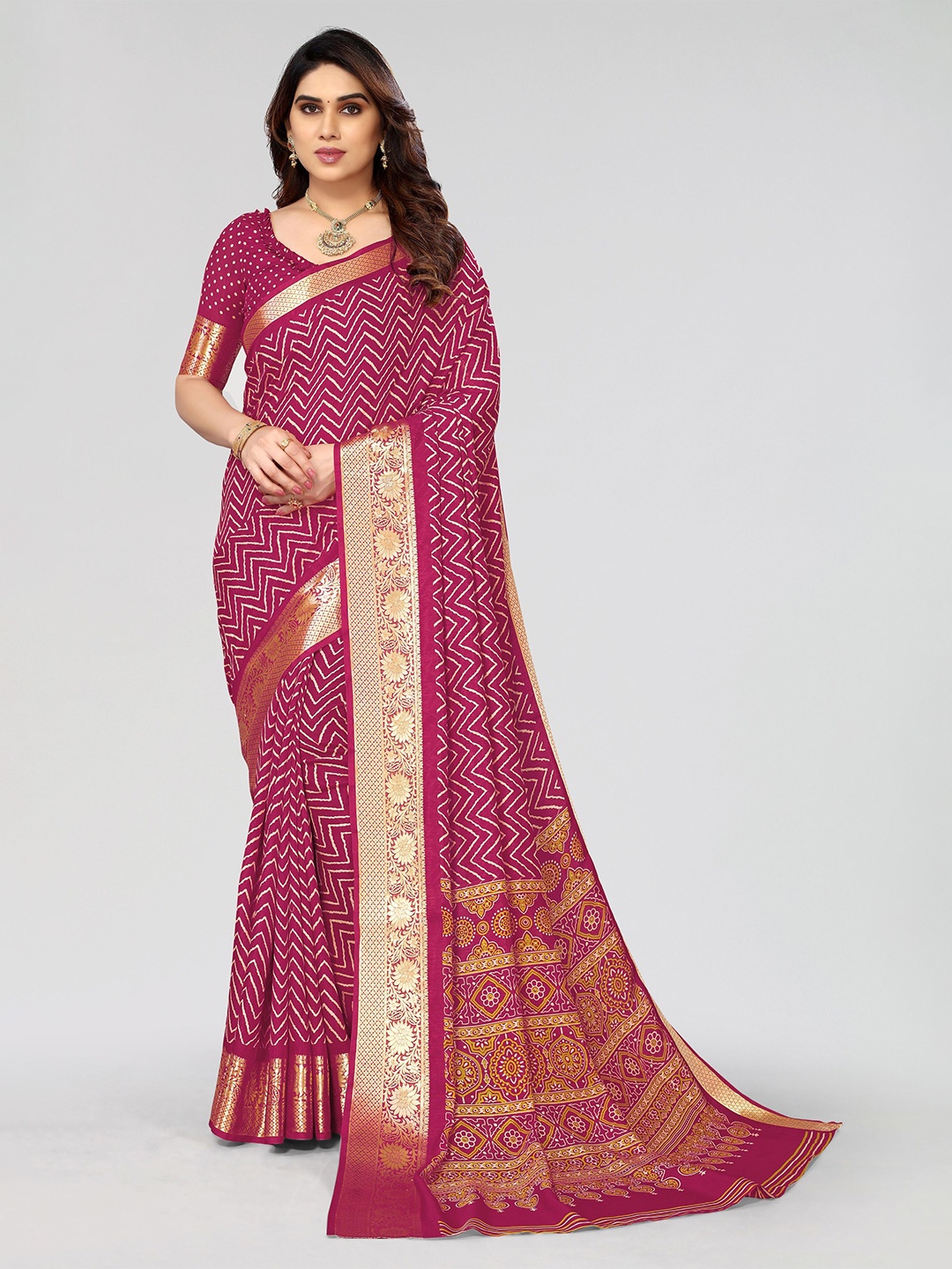 

VIRICA Woven Design Dola Jacquard Zari Saree With Blouse Piece, Pink
