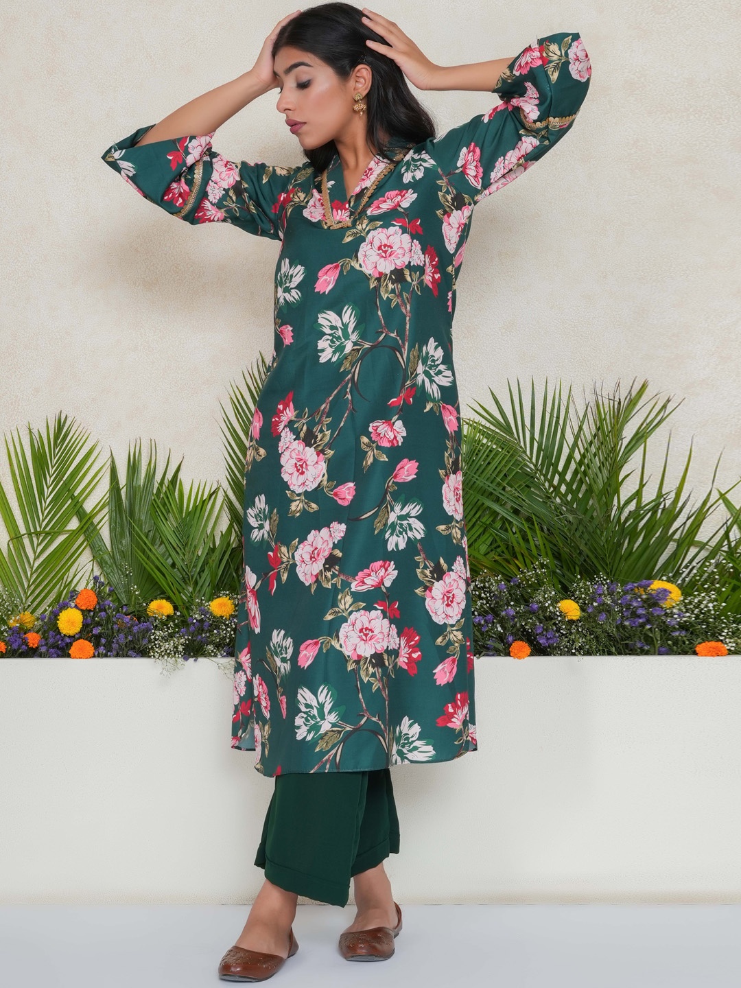 

Salvia Sky Floral Printed Georgette A-Line Kurta With Palazzos, Green