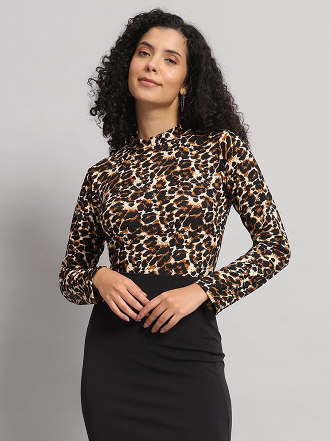 

Dream Beauty Fashion Women Animal Printed Round Neck Top, Black