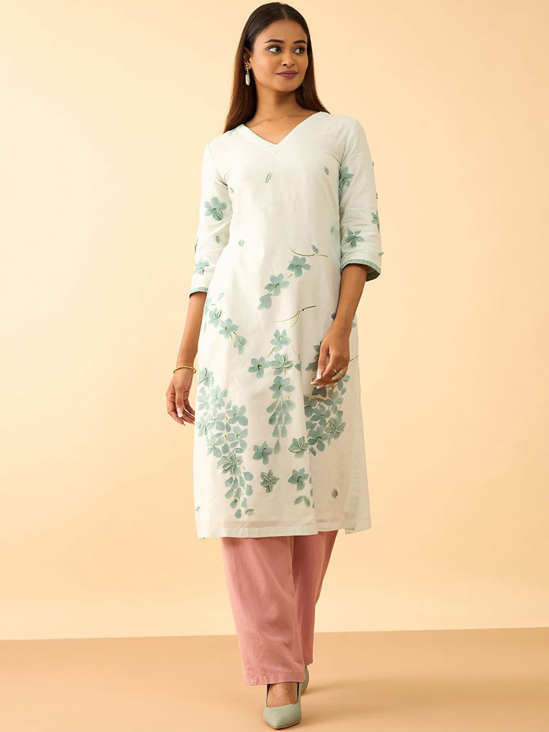 

Taneira Floral Printed V-Neck Cotton Silk Straight Kurta, White