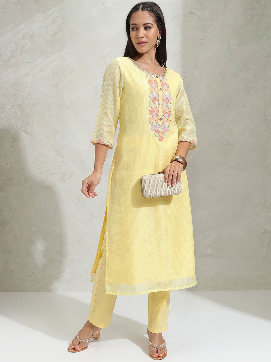 

Vishudh Geometric Embroidered Sequinned Straight Kurta with Trousers, Yellow