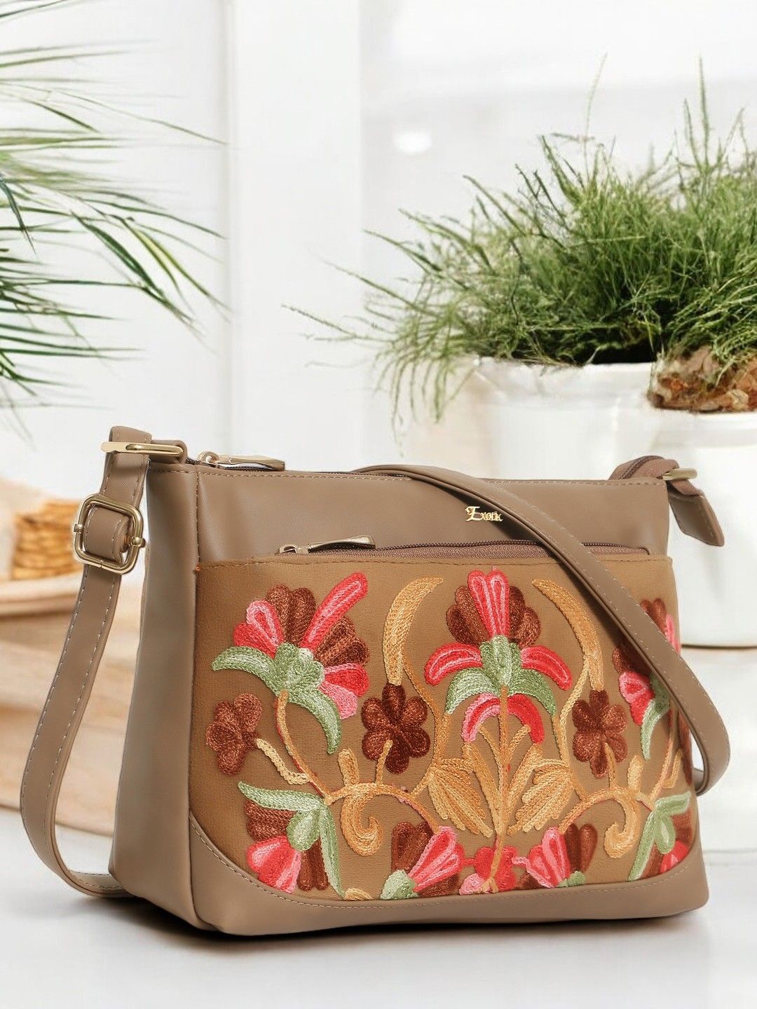 

Exotic PU Handheld Bag, Beige