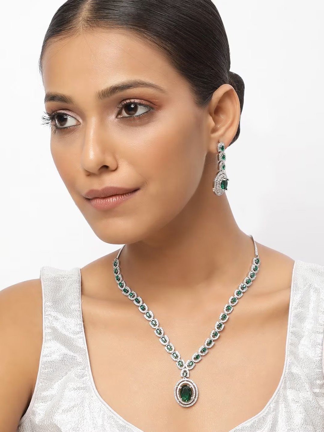 

Ladymania Rhodium-Plated AD Stone-Studded Necklace and Earrings, Silver