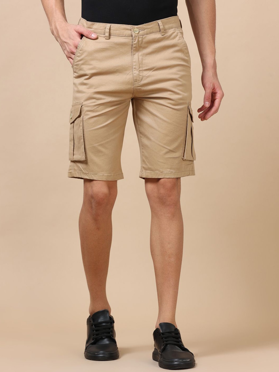 

Bushirt Men Cargo Shorts, Beige