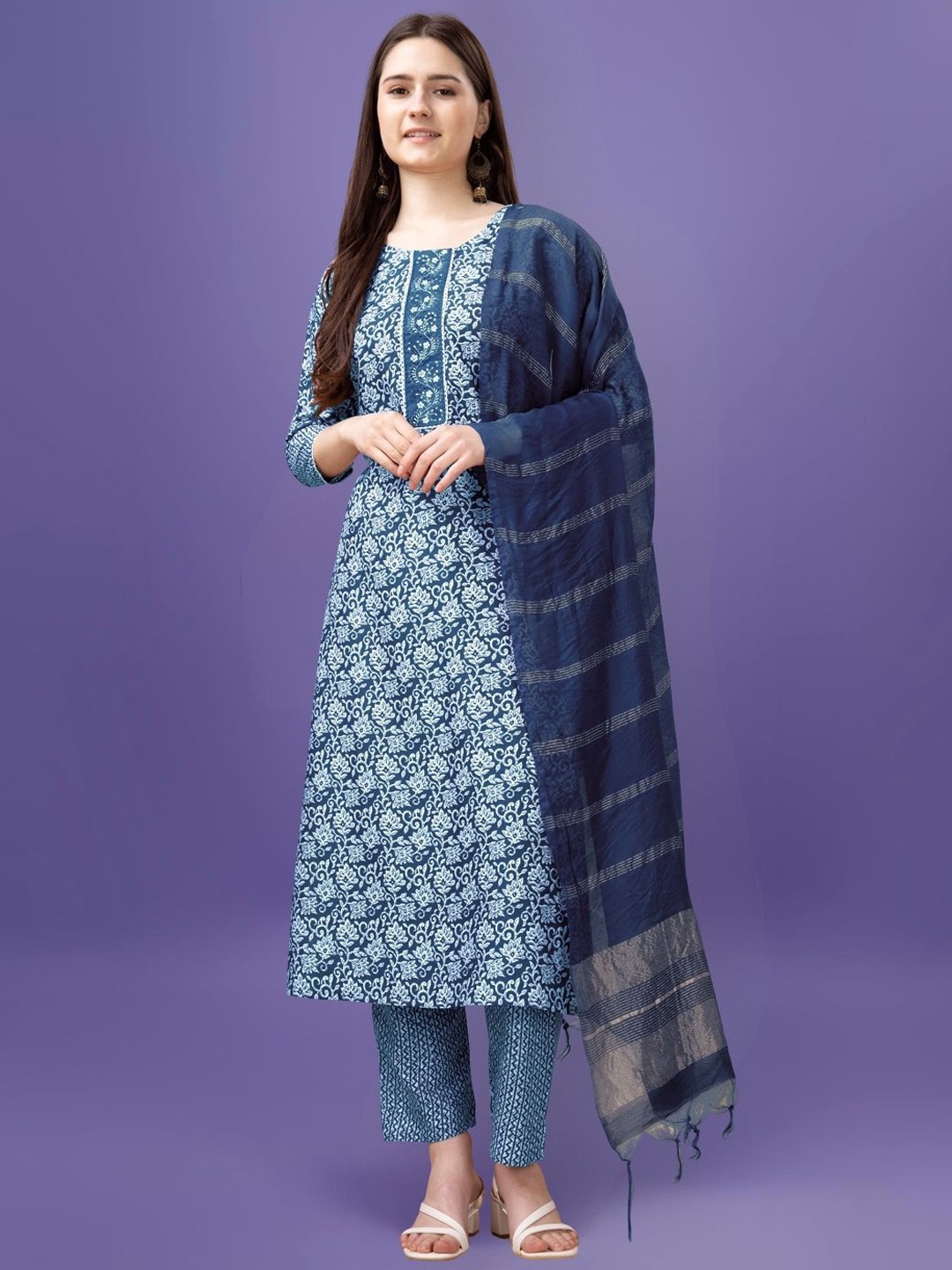 

MAGMINA Floral Printed Straight Sequinned Kurta with Trousers & Dupatta, Blue