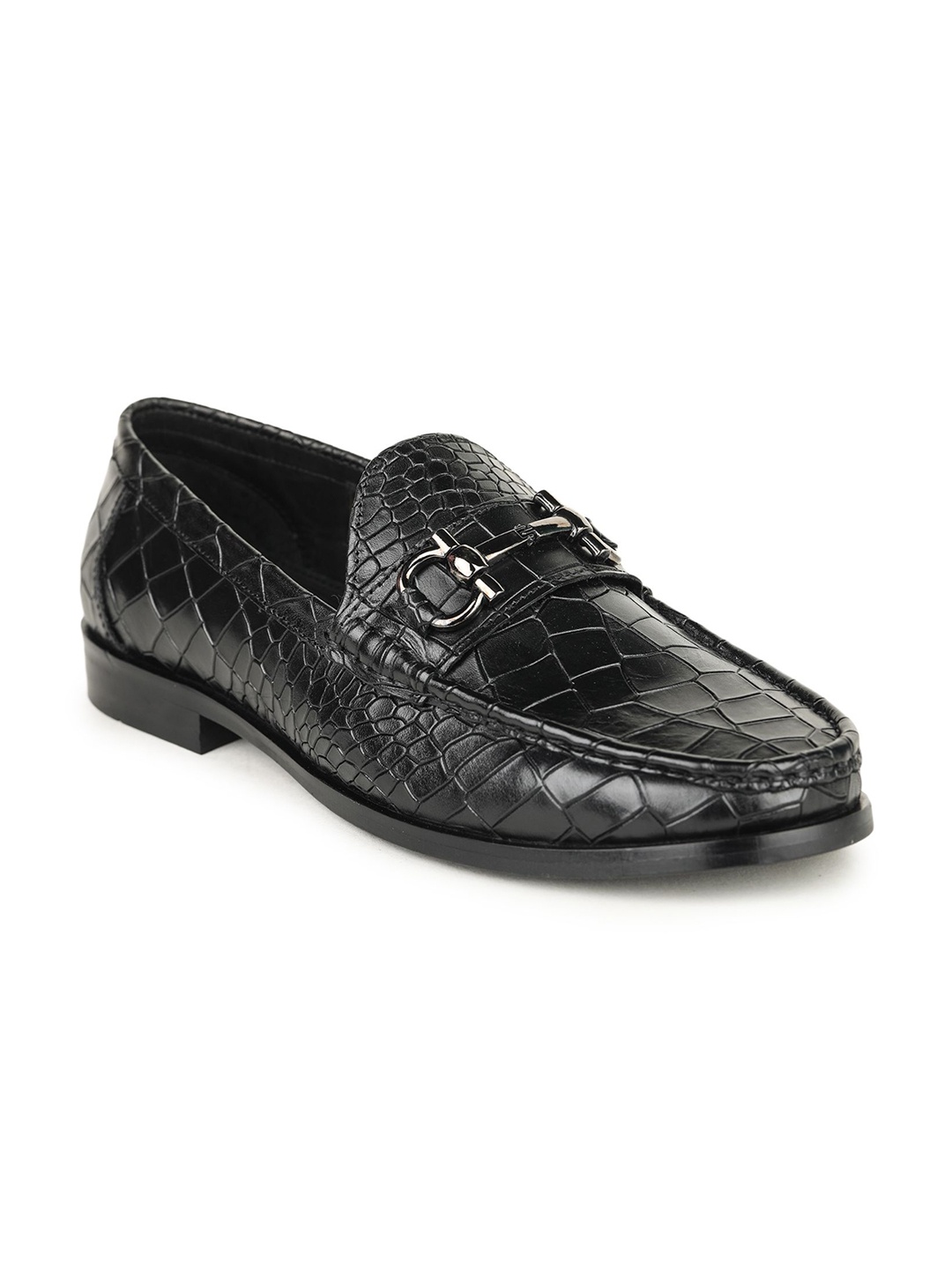 

BRITMEN Men Textured Leather Loafers, Black