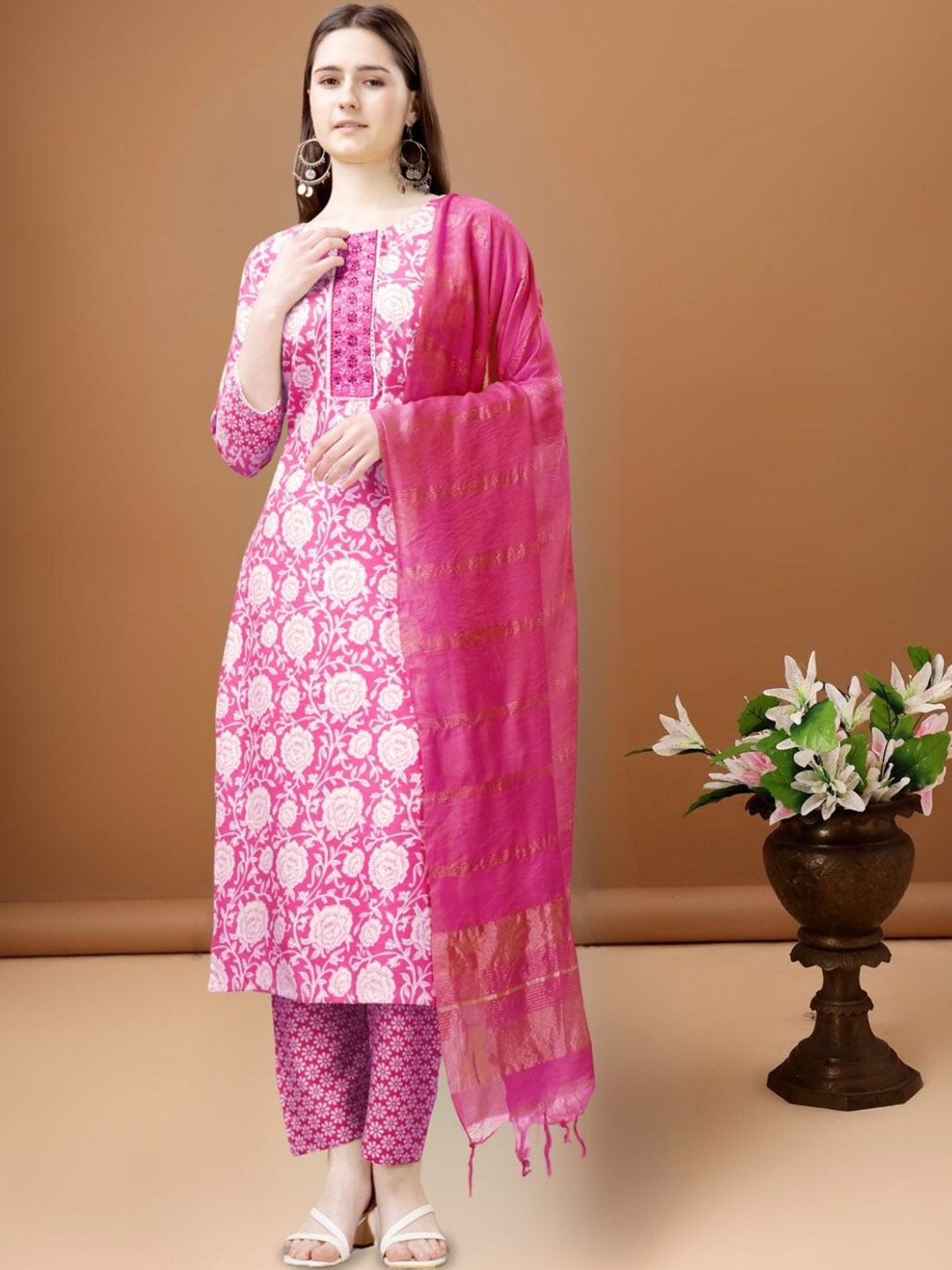 

MAGMINA Floral Printed Thread Work Straight Kurta With Trousers & Dupatta, Pink