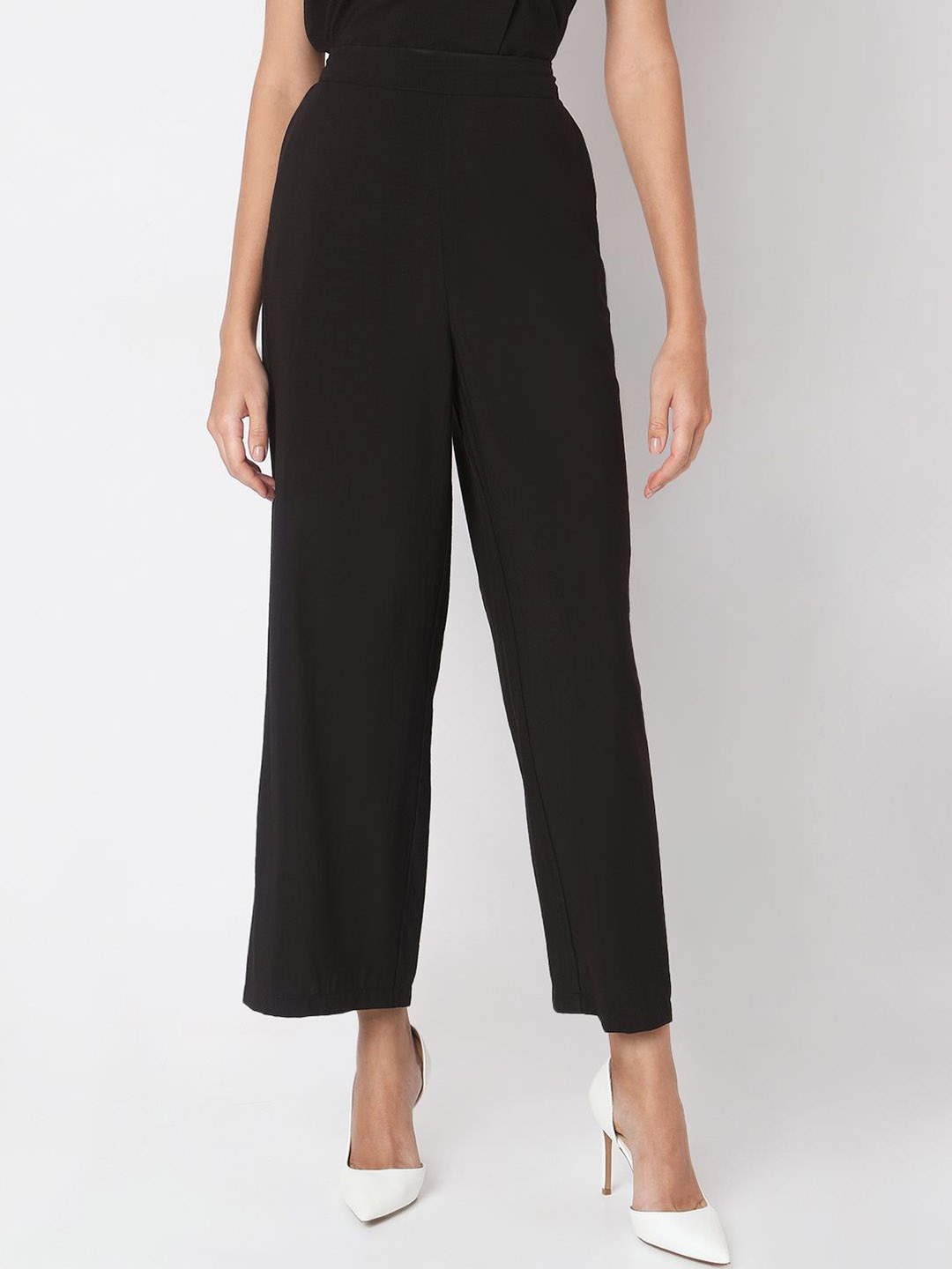 

Vero Moda Women Straight Fit High-Rise Culottes Trousers, Black