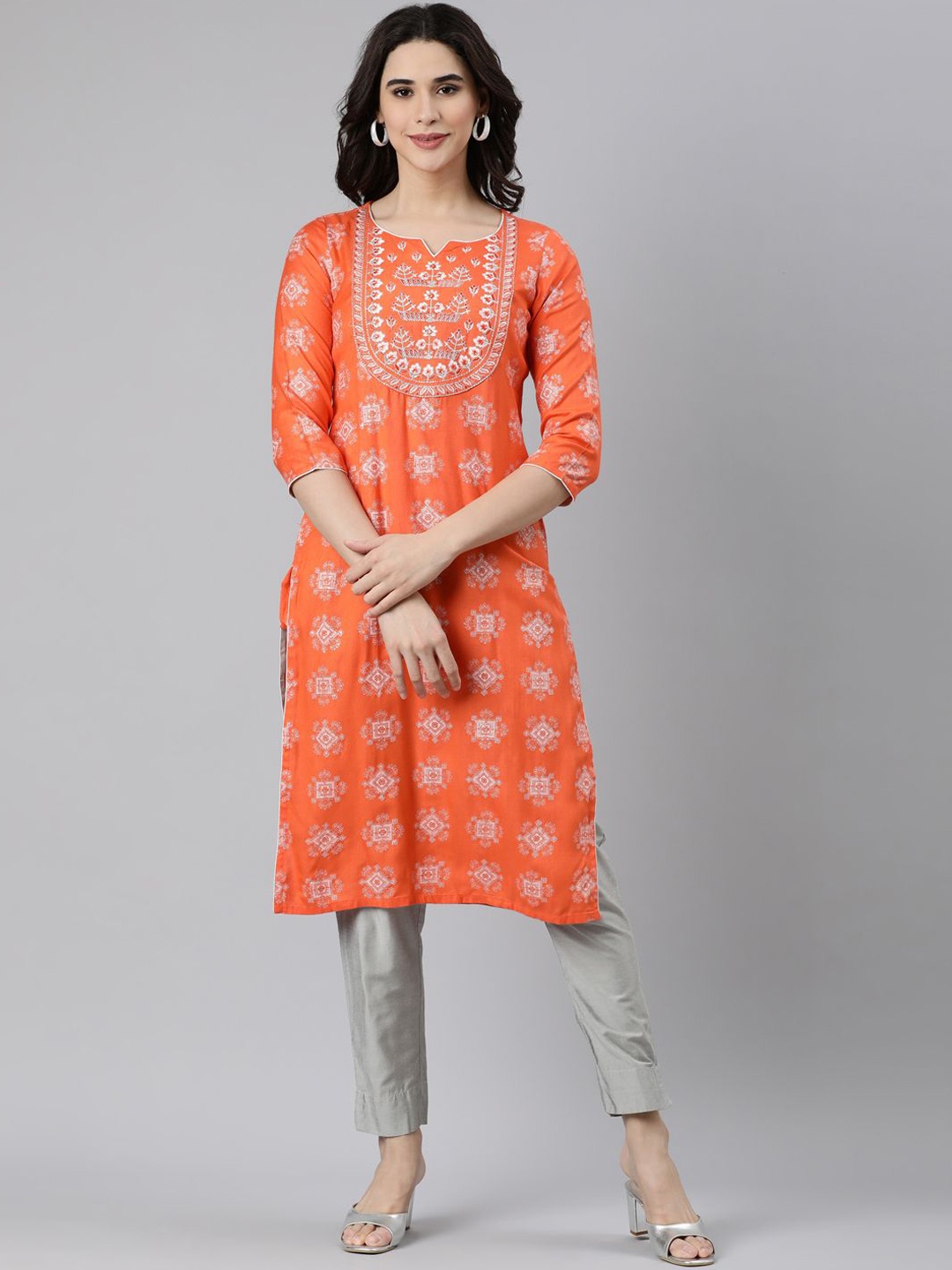 

Souchii Ethnic Motifs Printed Thread Work Straight Kurta, Rose