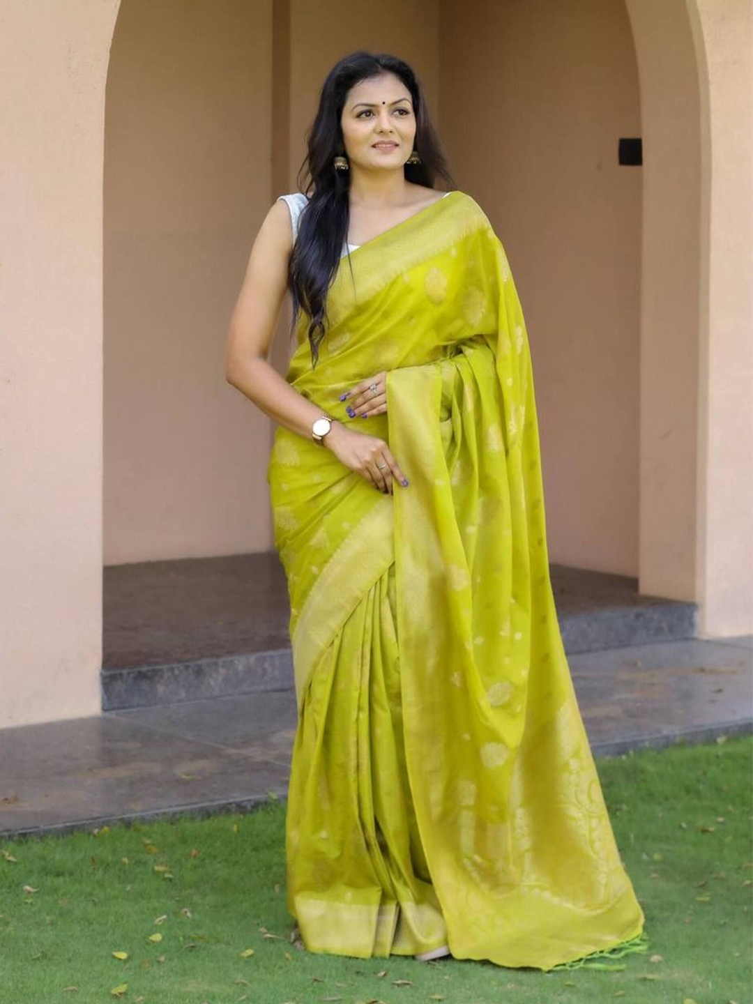 

Sanwariya Silk Zari Kanjeevaram Saree, Green