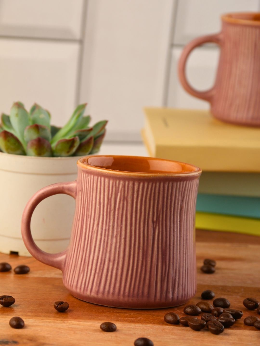 

WEAVING HOMES Lavender & Brown Textured Ceramic Glossy Cups