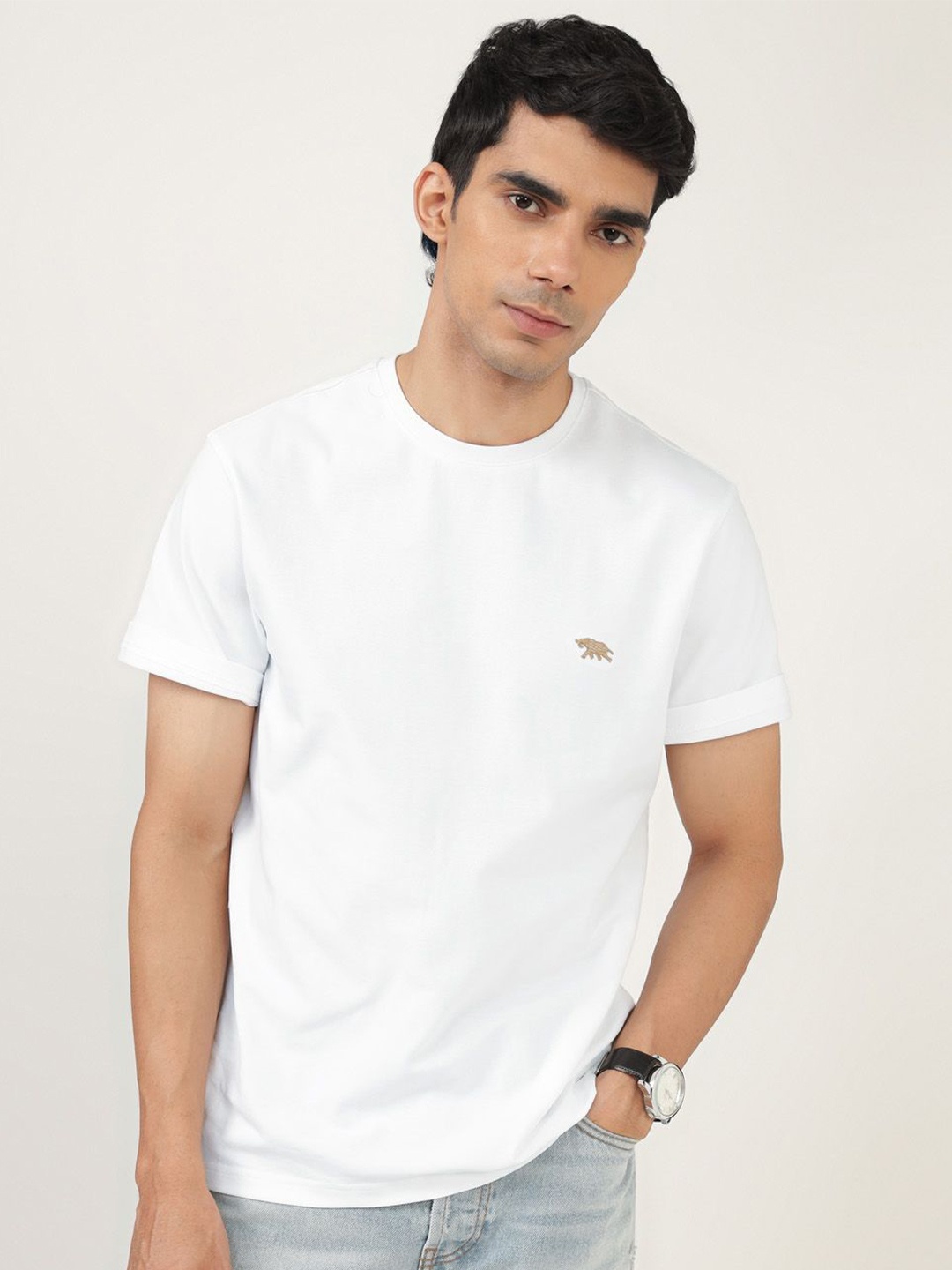 

Andamen Men Solid Round Neck Cotton T-shirt, White