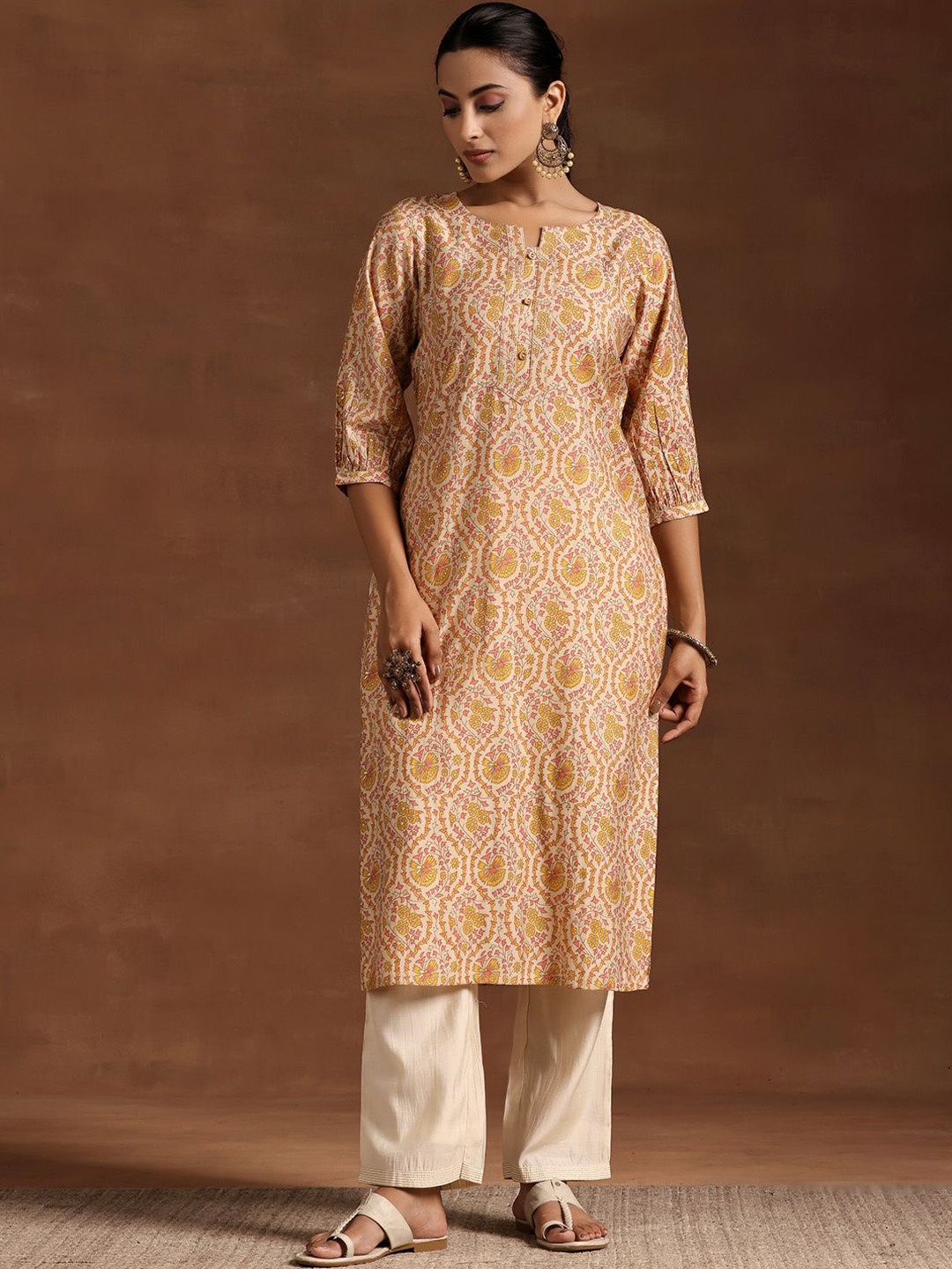 

Libas Floral Printed Straight Kurta, Yellow