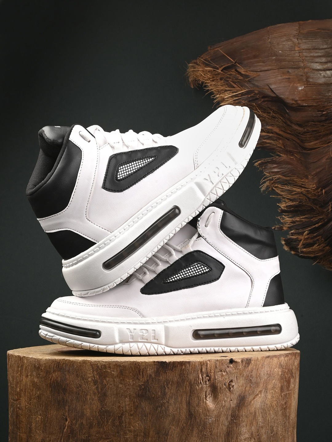

Killer Men Colourblocked Sneakers, White