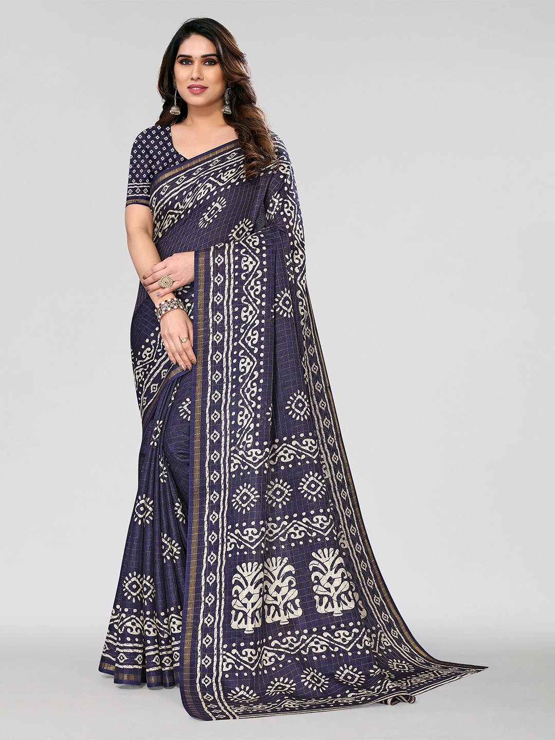 

VIRICA Women Ethnic Motifs Saree With Zari Border, Navy blue