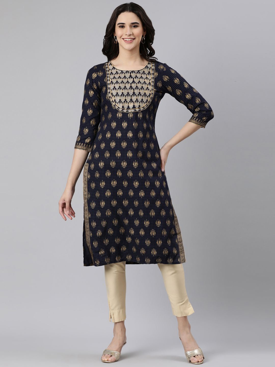 

Souchii Ethnic Motifs Embroidered Straight Kurta, Navy blue
