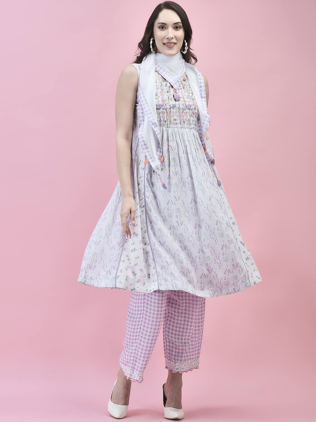 

Shree Floral Thread Work V-Neck Liva A-Line Flared Kurta With Trousers & Dupatta, White