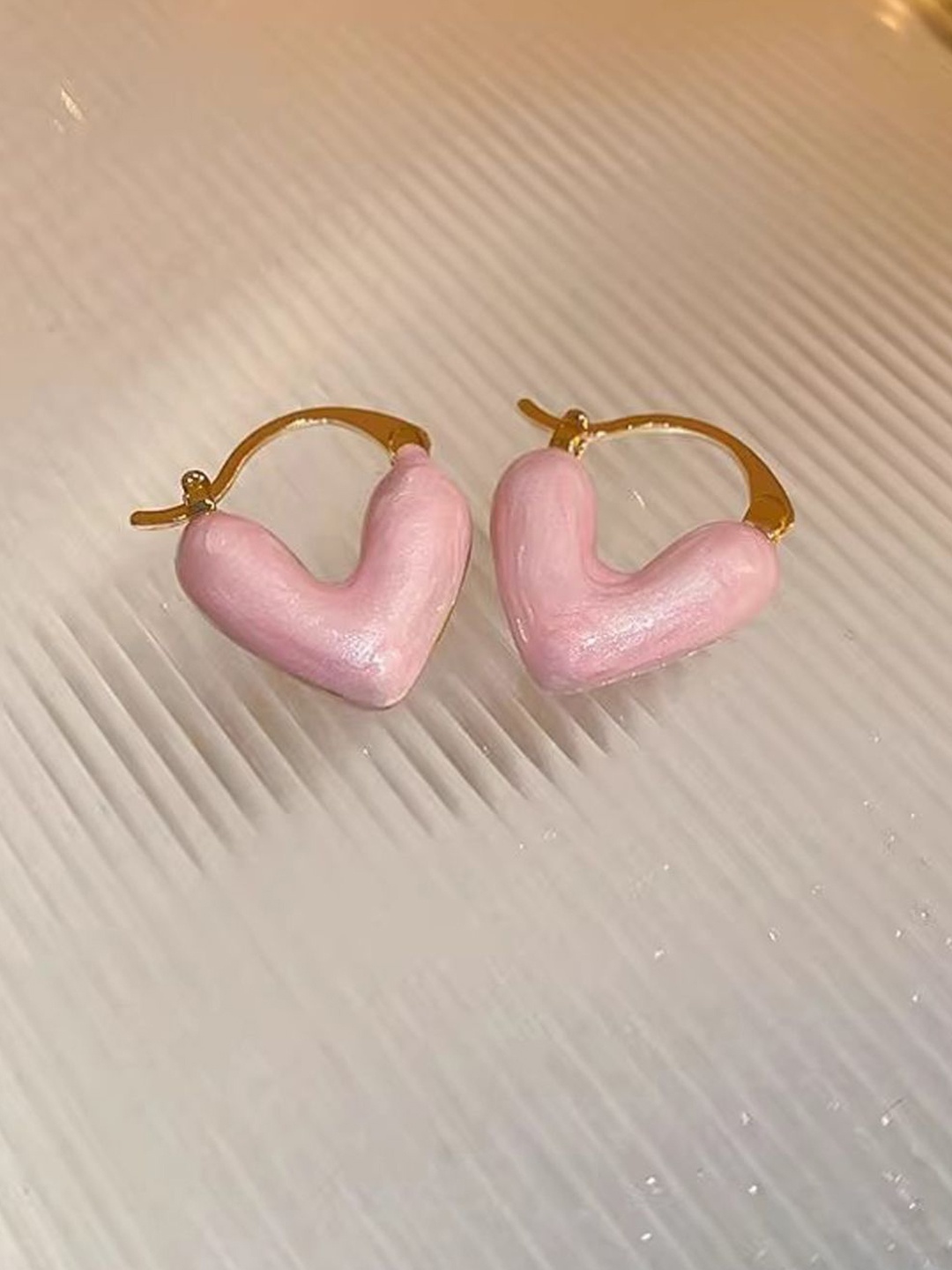 

VAGHBHATT Gold-Plated Heart Shaped Hoop Earrings, Pink
