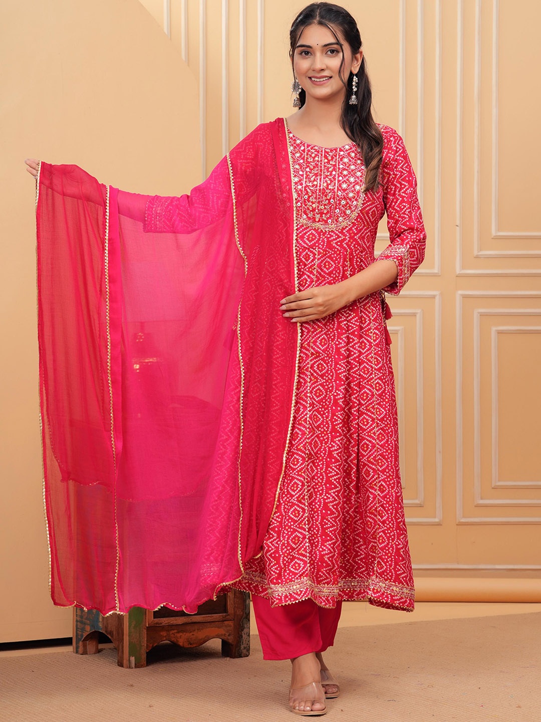 

TOULIN Bandhani Printed Regular Mirror Work Kurta With Trousers & Dupatta, Pink