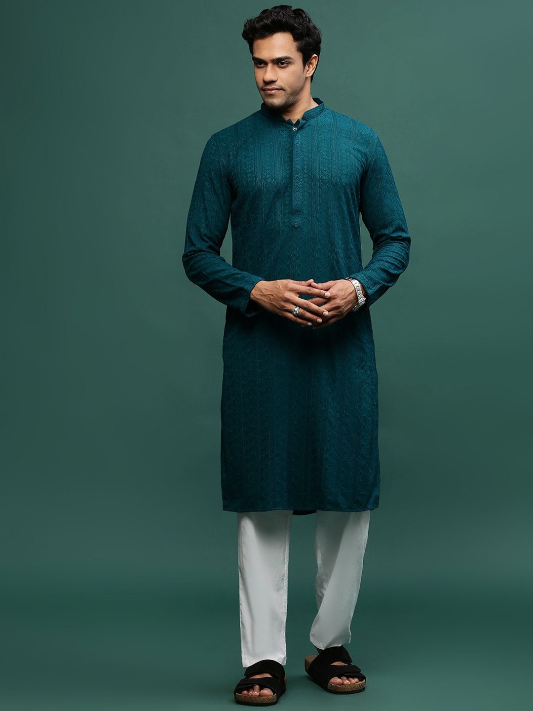 

Sangria Green Geometric Embroidered Chikankari Straight Kurta With Trousers