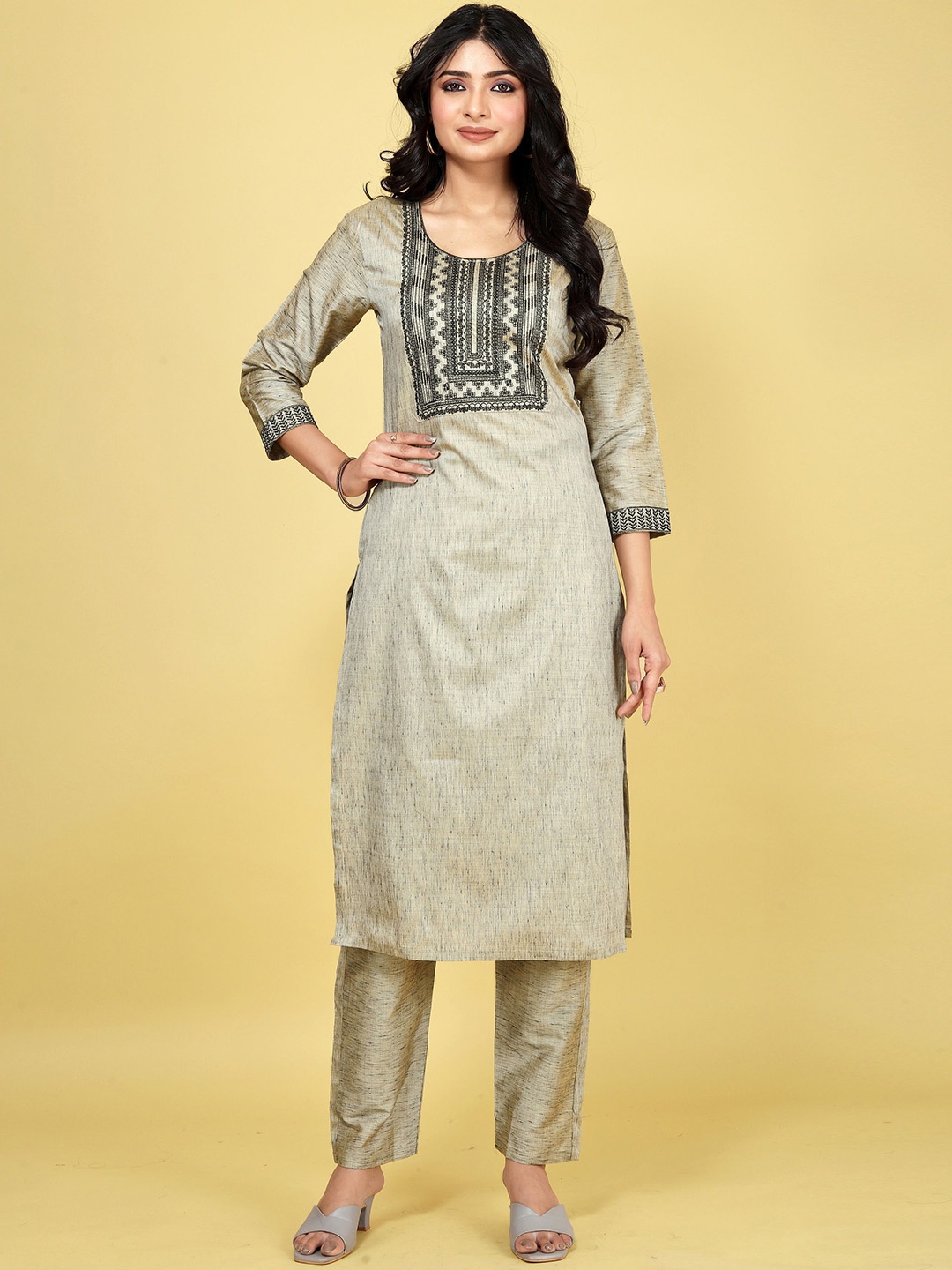 

JDS LIFESTYLE Ethnic Motifs Yoke Design Thread Work Cotton Silk Straight Kurta & Trousers, Beige