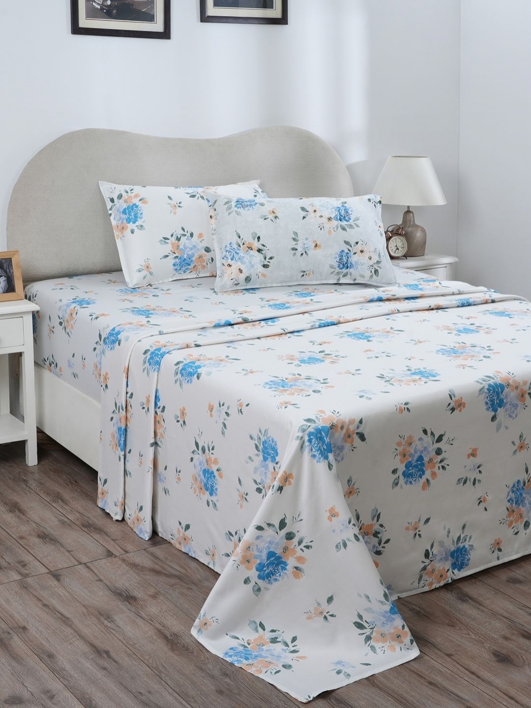 

MASPAR Eclectic Garden Blue Printed 300TC Pure Cotton Double Queen Bedsheet Set