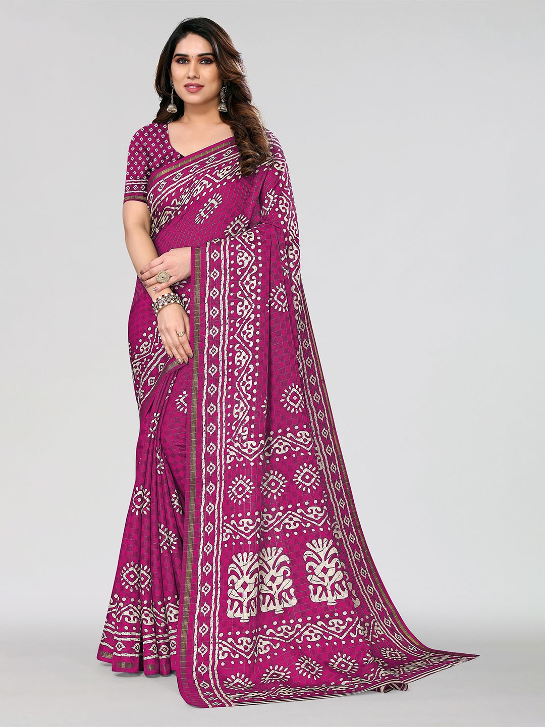 

VIRICA Checked Ethnic Motifs Saree, Pink